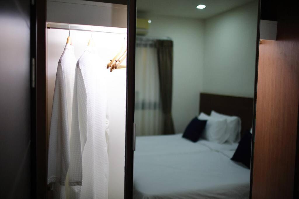 Specious Luxury 2 Bedrooms Apt. Čiang Mai Exteriér fotografie