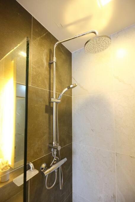 Specious Luxury 2 Bedrooms Apt. Čiang Mai Exteriér fotografie