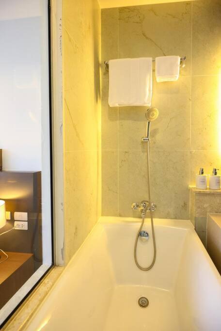 Specious Luxury 2 Bedrooms Apt. Čiang Mai Exteriér fotografie